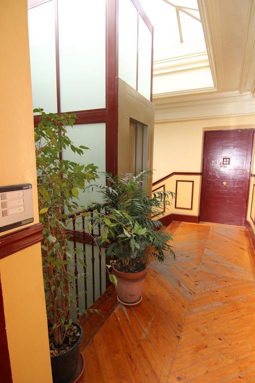 Apartamento Atico En Puerta Del Sol Madrid Exterior photo