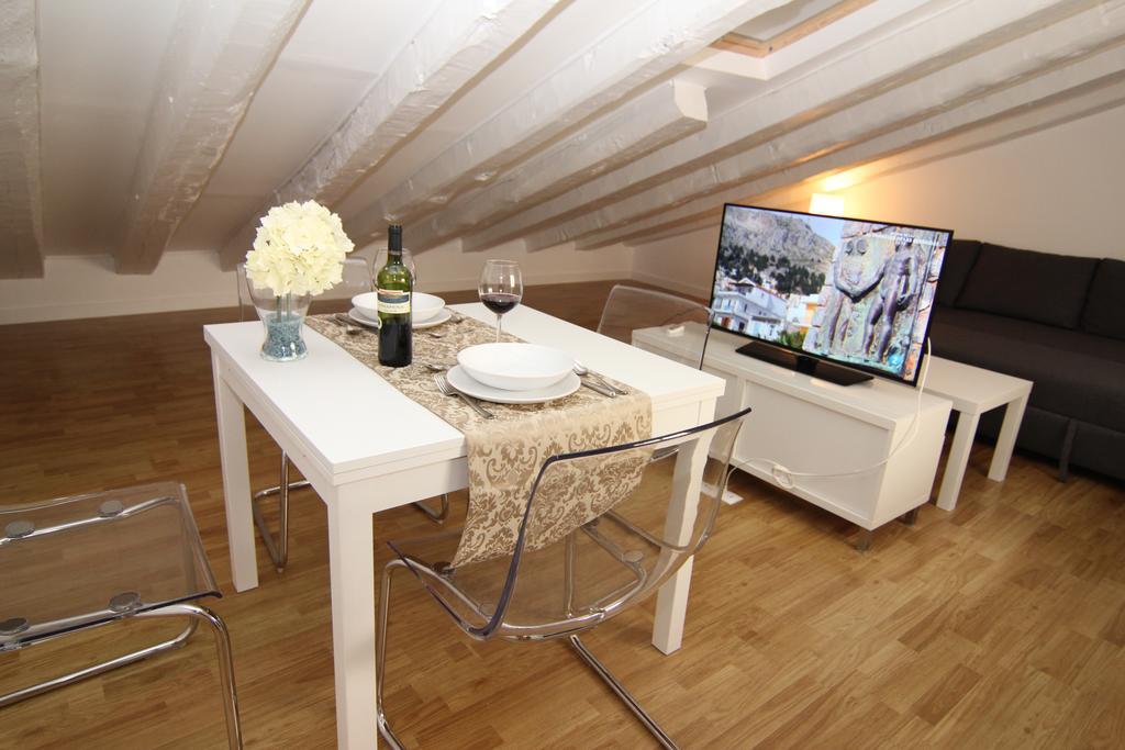 Apartamento Atico En Puerta Del Sol Madrid Exterior photo