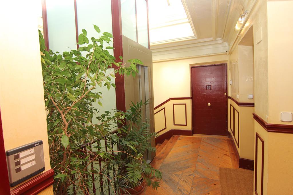 Apartamento Atico En Puerta Del Sol Madrid Exterior photo