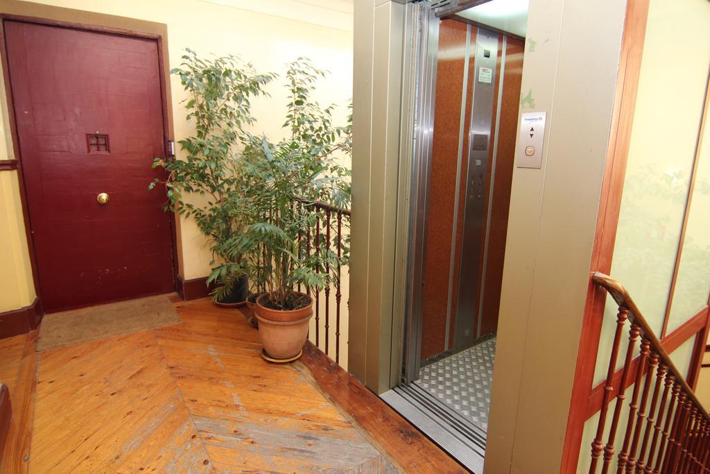 Apartamento Atico En Puerta Del Sol Madrid Exterior photo